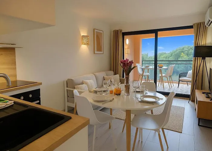 Cala Di Sole - T2 Cabine, Piscine & Apartment *